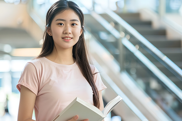 西南大学动漫专业的学费是多少?另外动漫专业需要考哪几门专业?